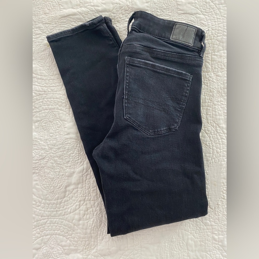 Black American Eagle Hi Rise Skinny Sz 2Short